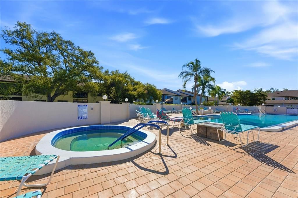 На продажу: $200,000 (2 спален, 2 ванн, 1240 Квадратных фут)