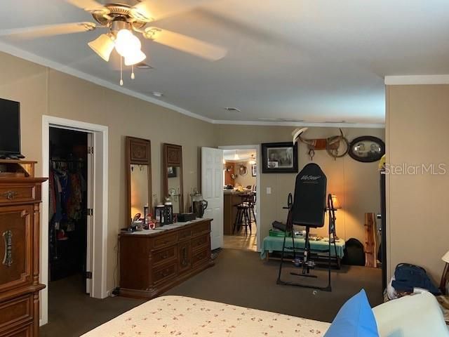 For Rent: $1,950 (3 beds, 2 baths, 2052 Square Feet)