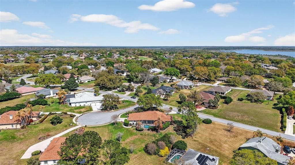 Active With Contract: $499,000 (3 beds, 3 baths, 2584 Square Feet)