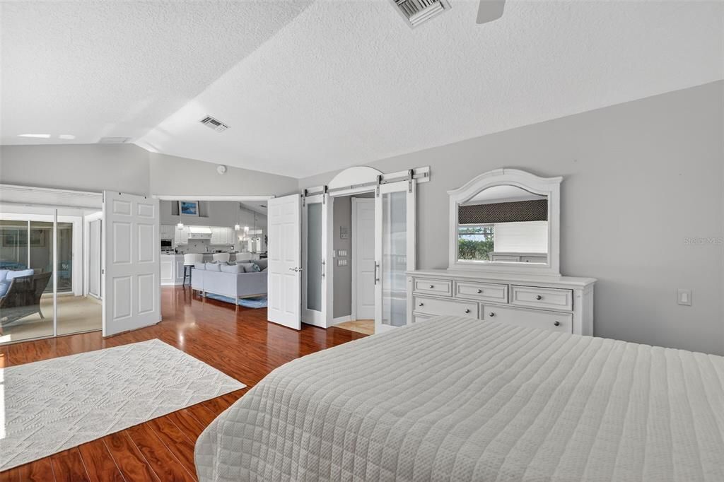 Active With Contract: $499,000 (3 beds, 3 baths, 2584 Square Feet)