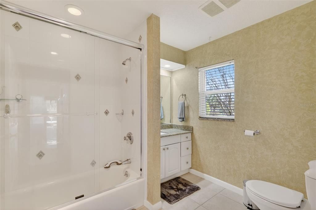 Active With Contract: $499,000 (3 beds, 3 baths, 2584 Square Feet)