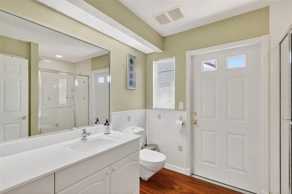 Active With Contract: $499,000 (3 beds, 3 baths, 2584 Square Feet)