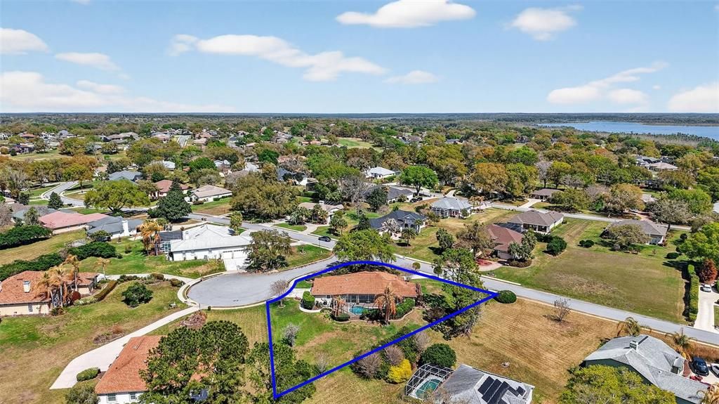 Active With Contract: $499,000 (3 beds, 3 baths, 2584 Square Feet)