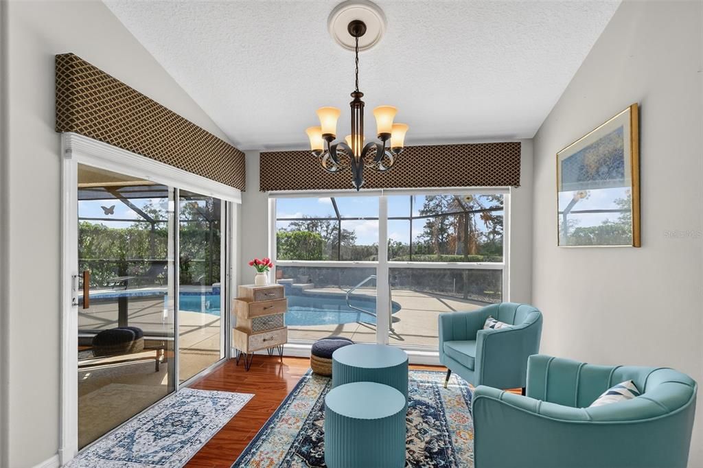Active With Contract: $499,000 (3 beds, 3 baths, 2584 Square Feet)