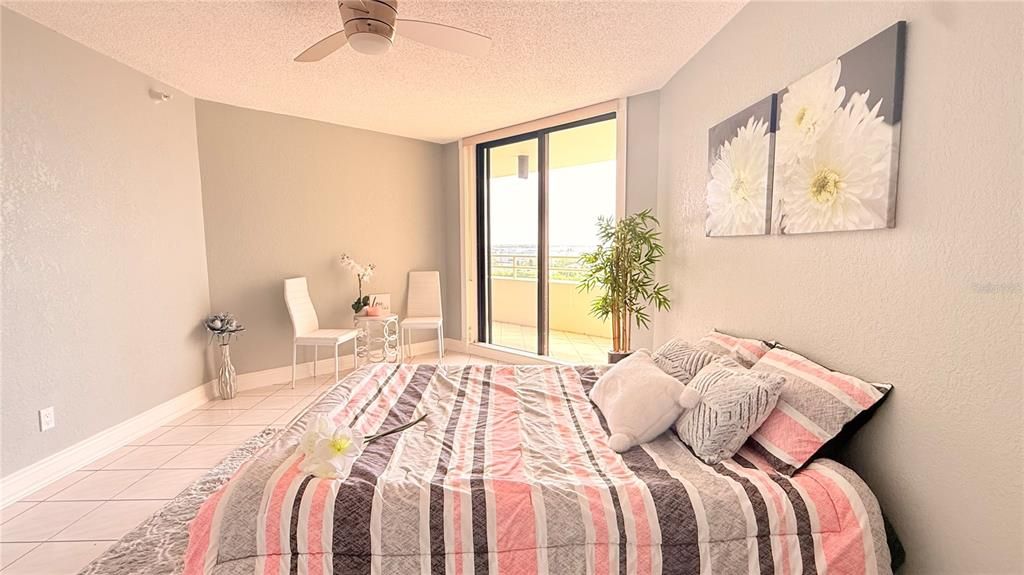En Venta: $600,000 (2 camas, 2 baños, 1476 Pies cuadrados)