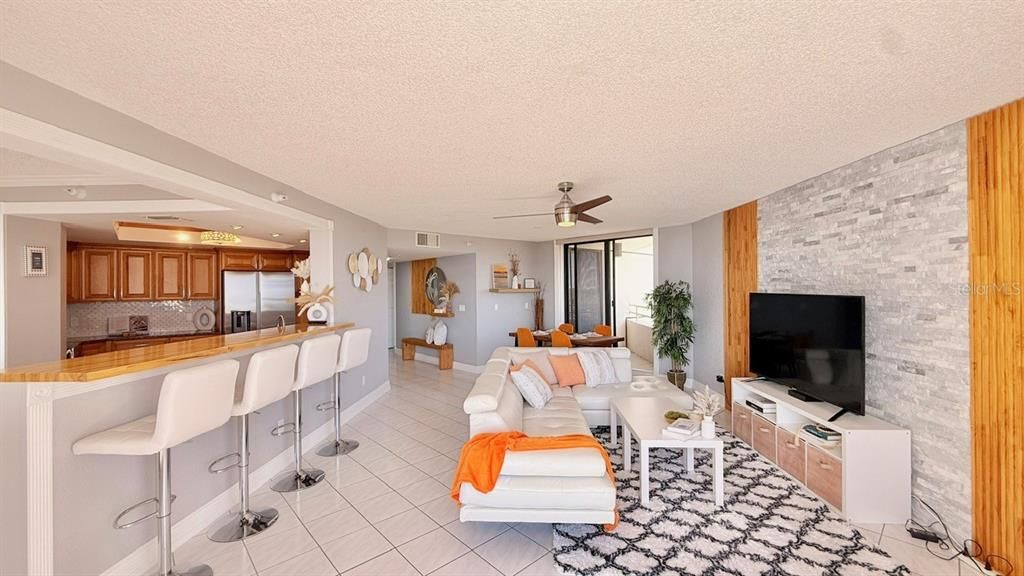 En Venta: $600,000 (2 camas, 2 baños, 1476 Pies cuadrados)
