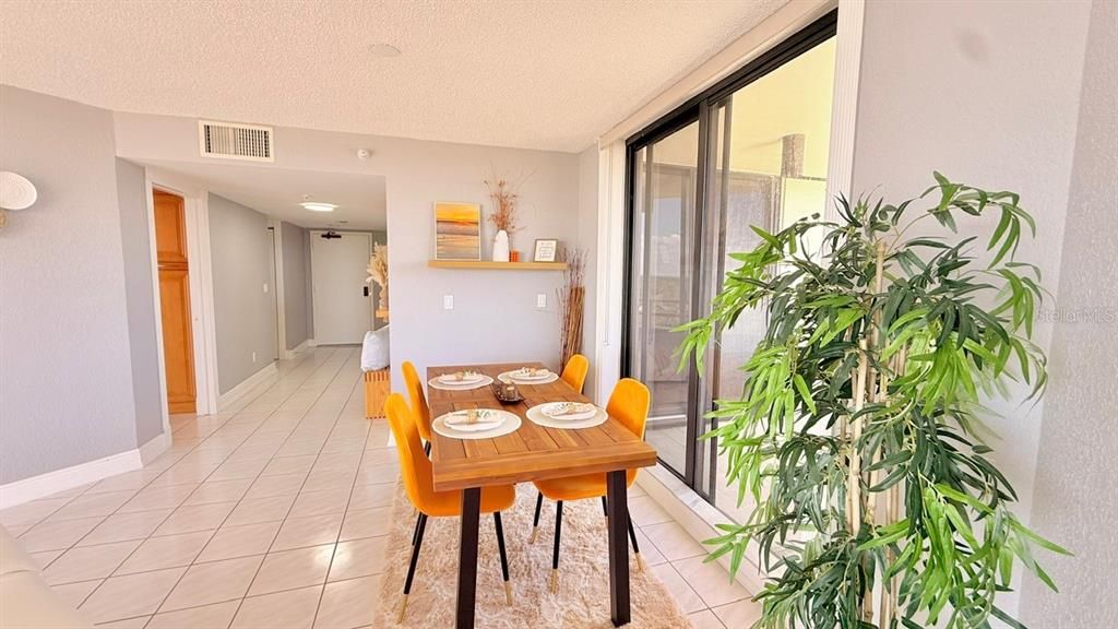 En Venta: $600,000 (2 camas, 2 baños, 1476 Pies cuadrados)