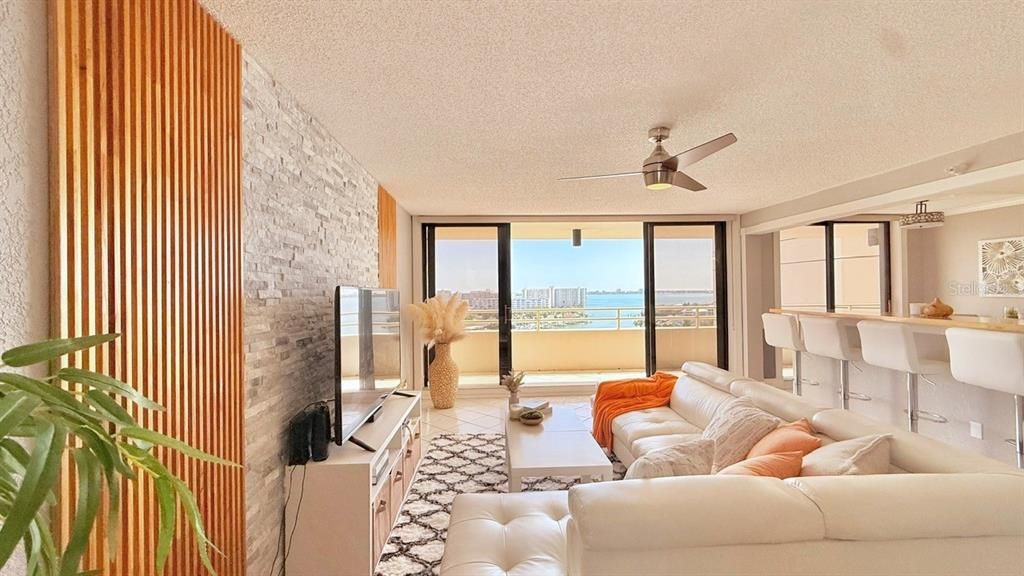 En Venta: $600,000 (2 camas, 2 baños, 1476 Pies cuadrados)