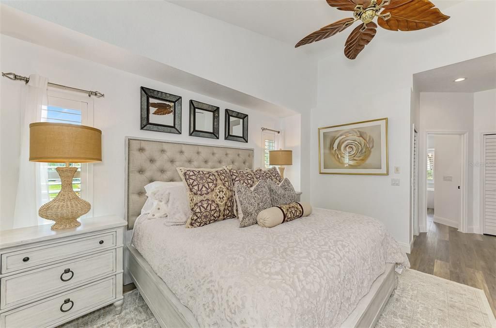 Active With Contract: $480,000 (3 beds, 2 baths, 1796 Square Feet)