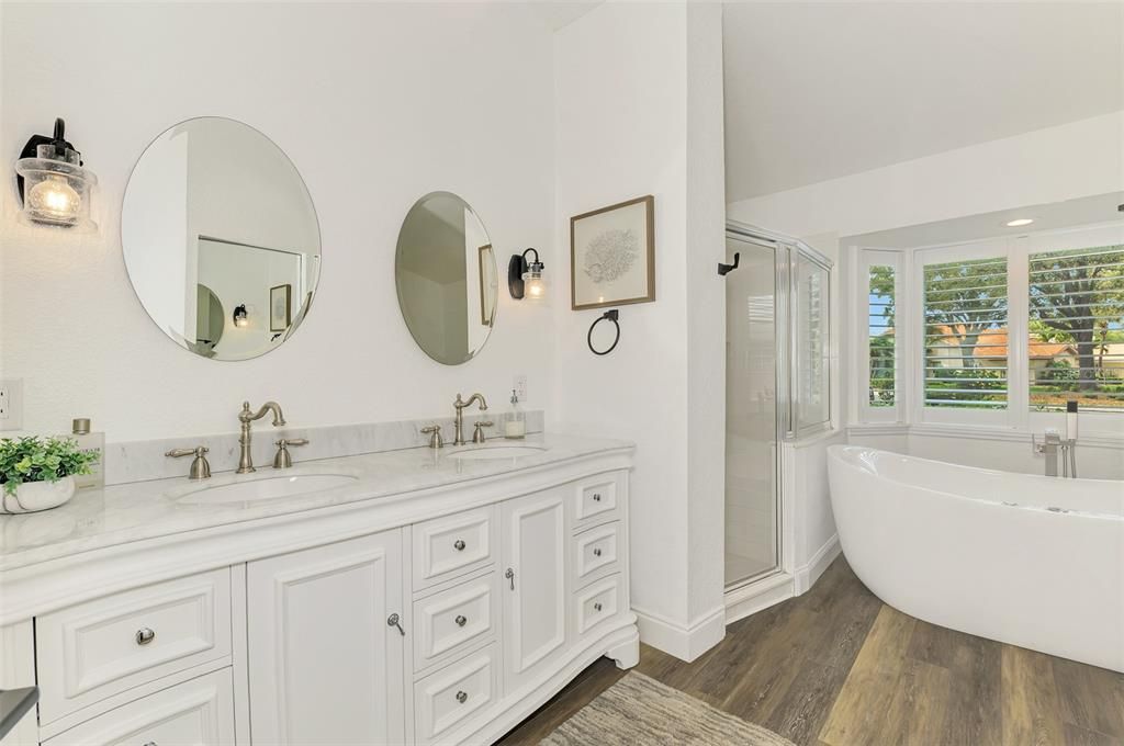 Active With Contract: $480,000 (3 beds, 2 baths, 1796 Square Feet)