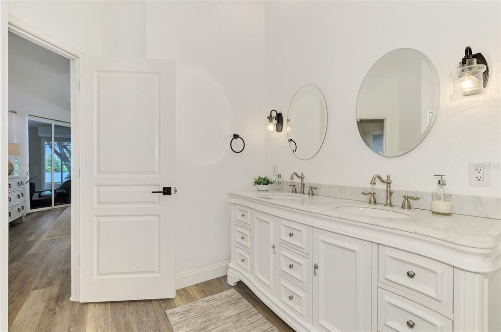 Active With Contract: $480,000 (3 beds, 2 baths, 1796 Square Feet)