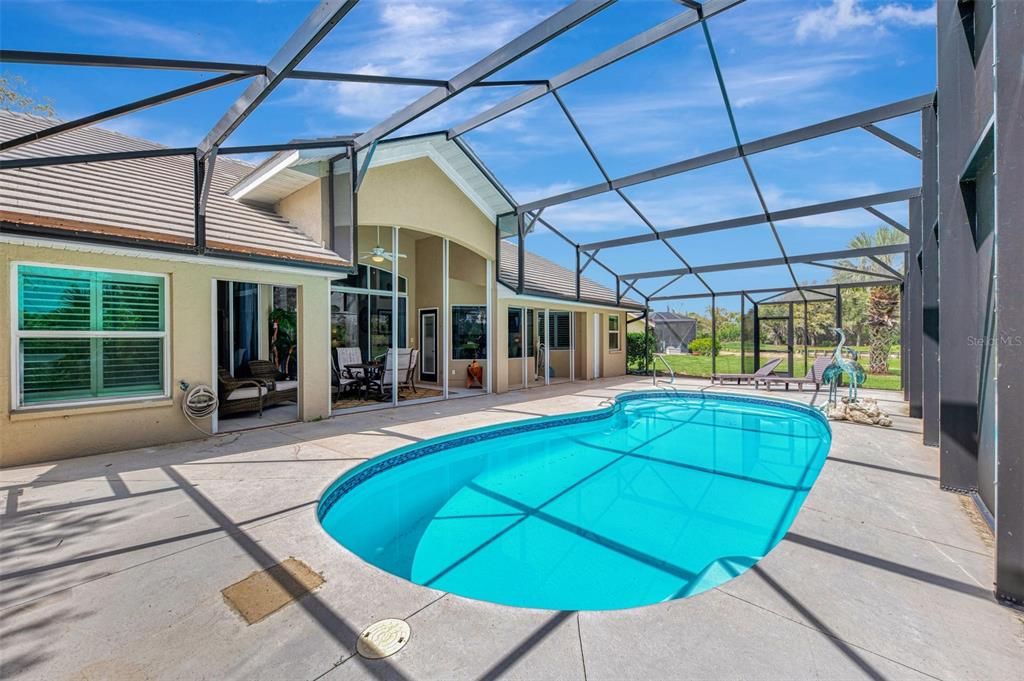 Active With Contract: $480,000 (3 beds, 2 baths, 1796 Square Feet)