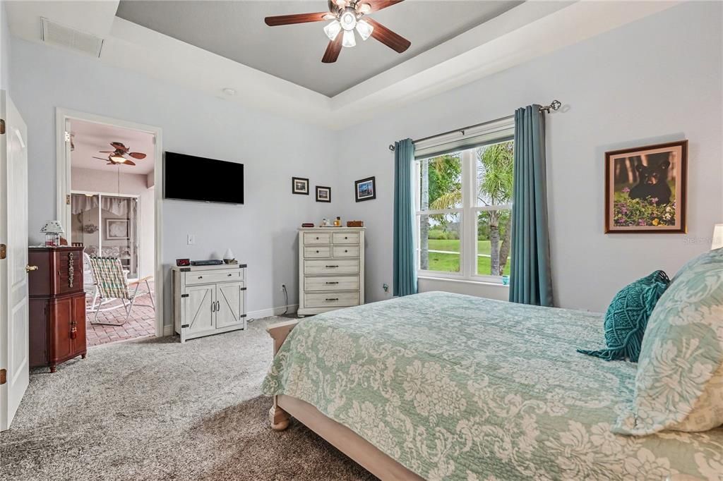 Active With Contract: $430,000 (3 beds, 2 baths, 2038 Square Feet)