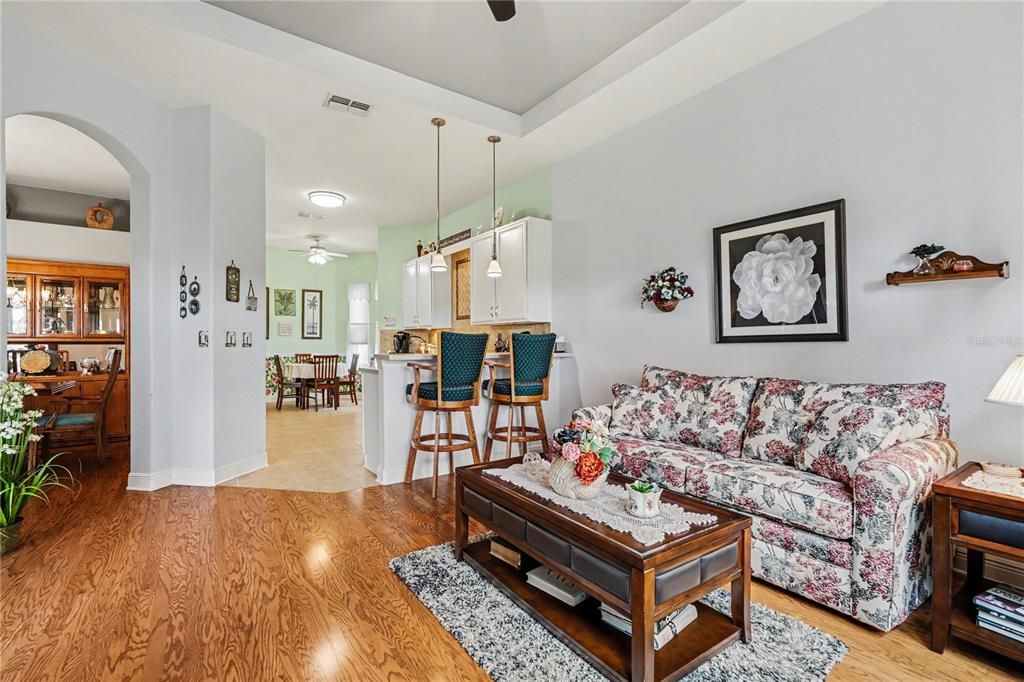 Active With Contract: $430,000 (3 beds, 2 baths, 2038 Square Feet)