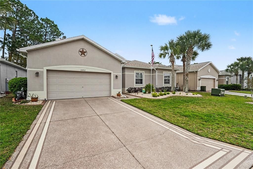 Active With Contract: $430,000 (3 beds, 2 baths, 2038 Square Feet)
