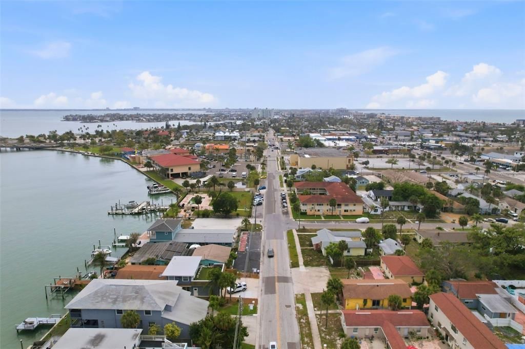 Active With Contract: $154,900 (1 beds, 1 baths, 435 Square Feet)