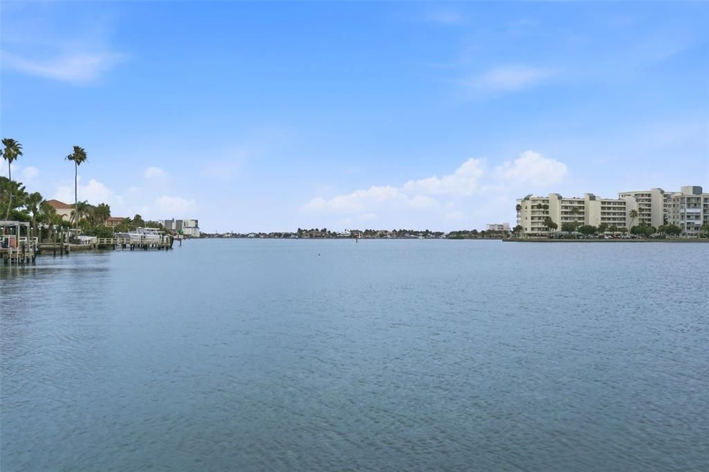Active With Contract: $154,900 (1 beds, 1 baths, 435 Square Feet)