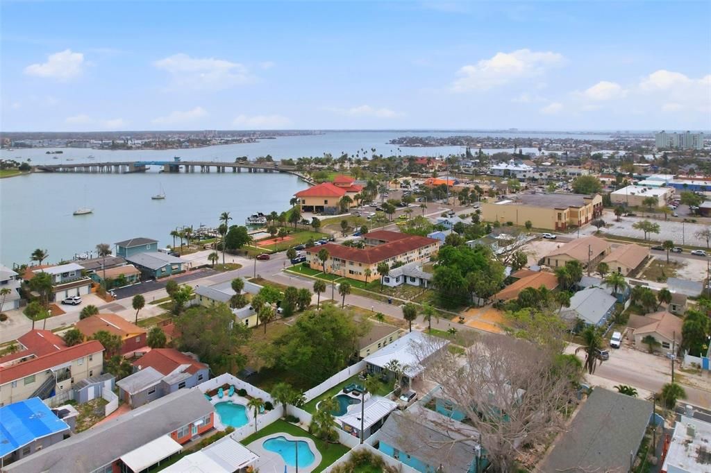 Active With Contract: $154,900 (1 beds, 1 baths, 435 Square Feet)