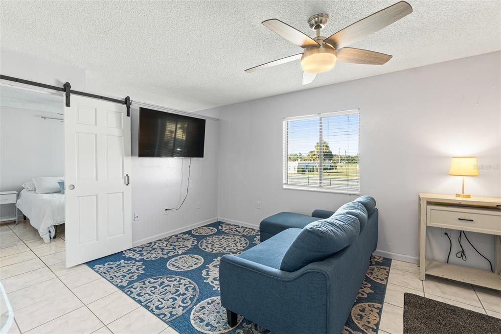 待售: $90,000 (1 贝兹, 1 浴室, 442 平方英尺)