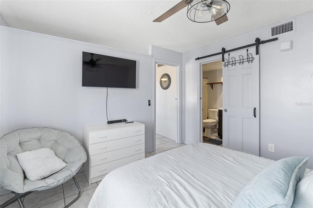 待售: $90,000 (1 贝兹, 1 浴室, 442 平方英尺)