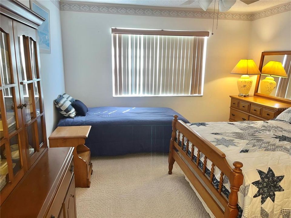 На продажу: $99,900 (1 спален, 1 ванн, 703 Квадратных фут)