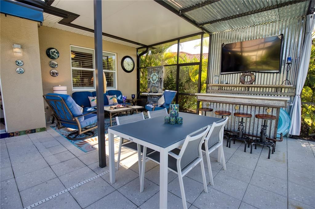 For Rent: $6,800 (2 beds, 2 baths, 1430 Square Feet)