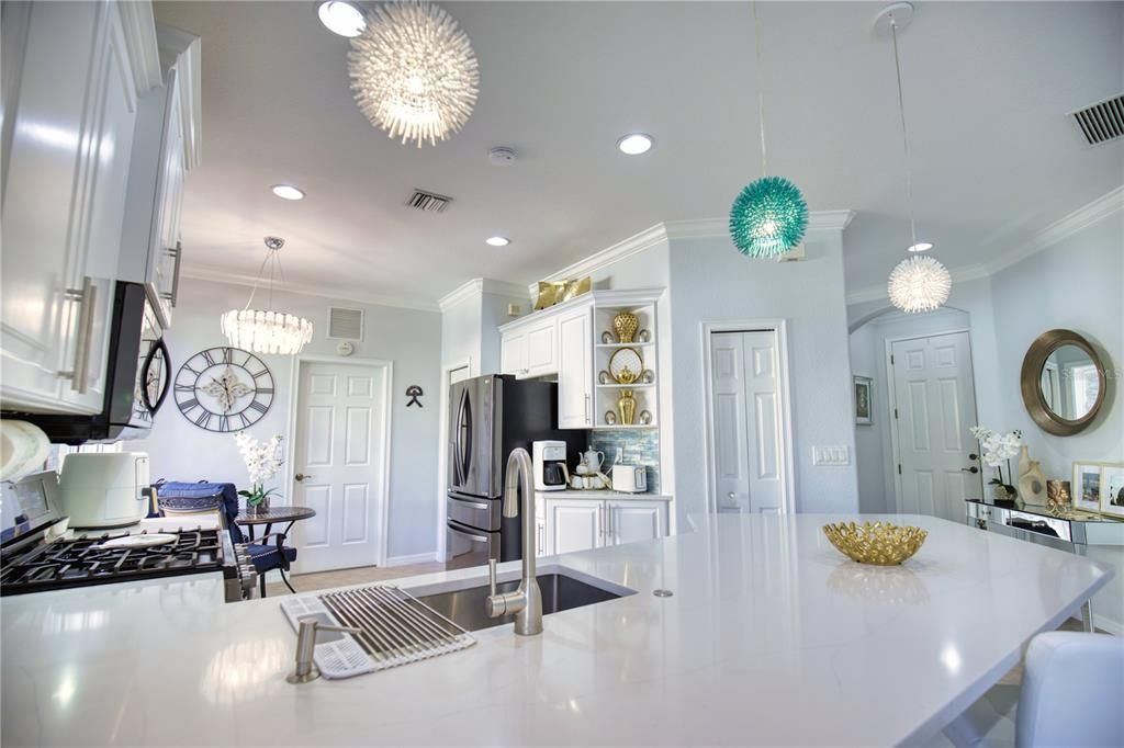 For Rent: $6,800 (2 beds, 2 baths, 1430 Square Feet)