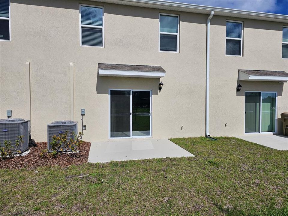 出租: $1,970 (3 贝兹, 2 浴室, 1463 平方英尺)