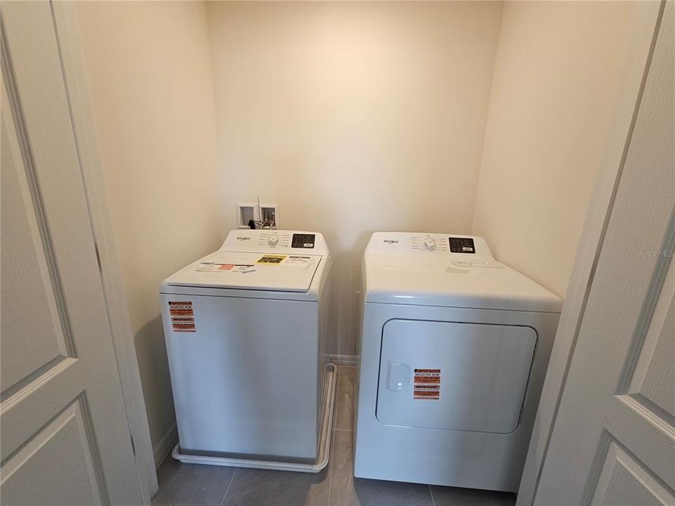 出租: $1,970 (3 贝兹, 2 浴室, 1463 平方英尺)