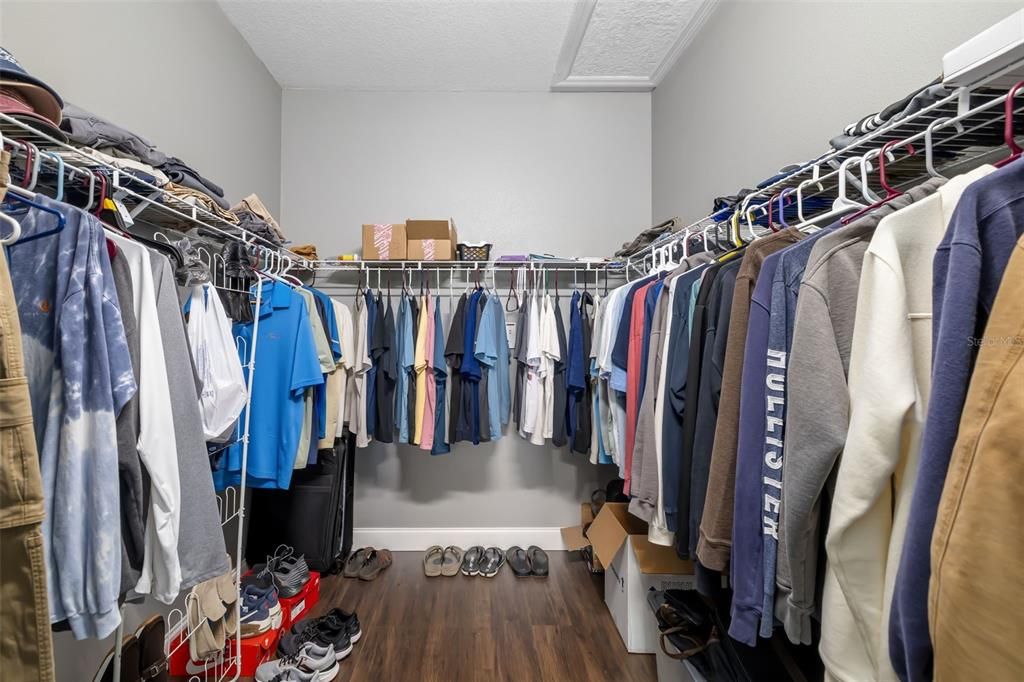 Activo con contrato: $169,999 (3 camas, 2 baños, 1260 Pies cuadrados)
