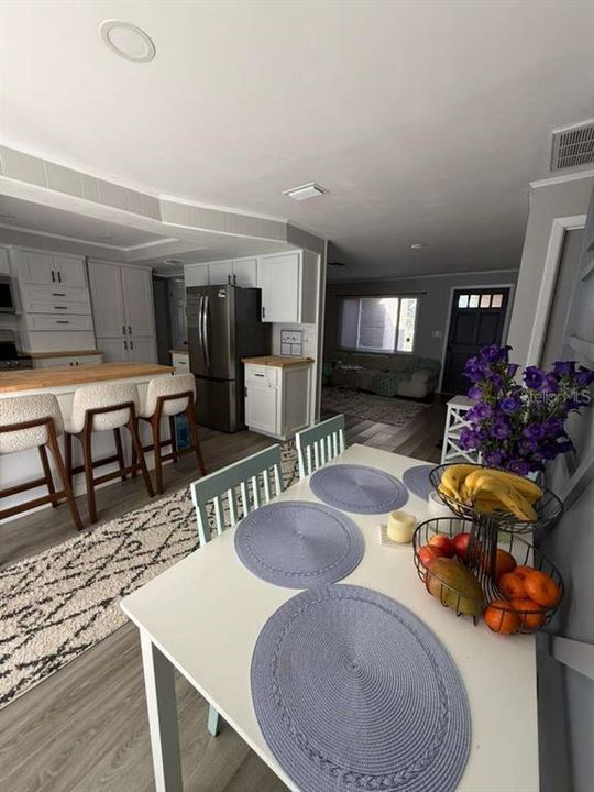 В аренду: $4,500 (3 спален, 2 ванн, 1445 Квадратных фут)