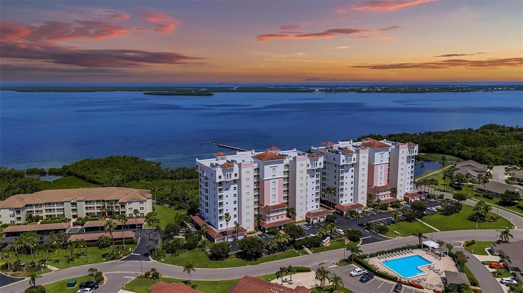 На продажу: $825,000 (3 спален, 2 ванн, 2007 Квадратных фут)