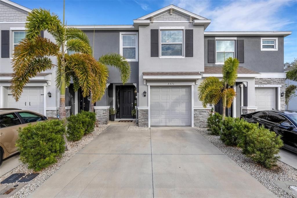 For Sale: $375,900 (3 beds, 2 baths, 1725 Square Feet)