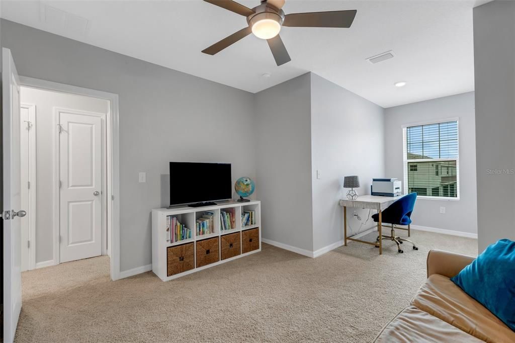For Sale: $375,900 (3 beds, 2 baths, 1725 Square Feet)