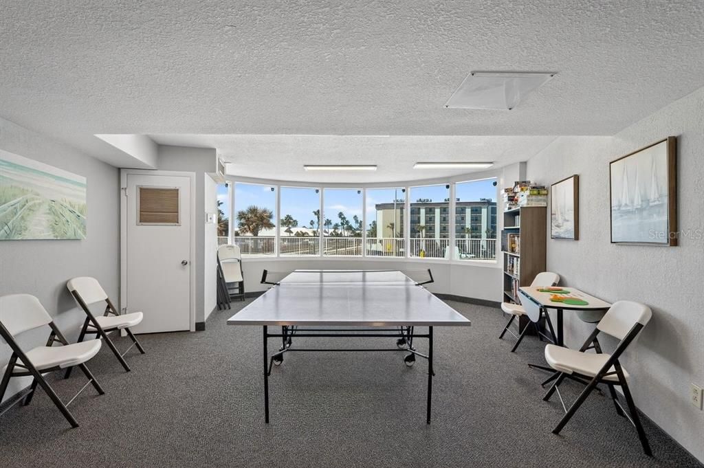 На продажу: $599,900 (2 спален, 2 ванн, 1275 Квадратных фут)