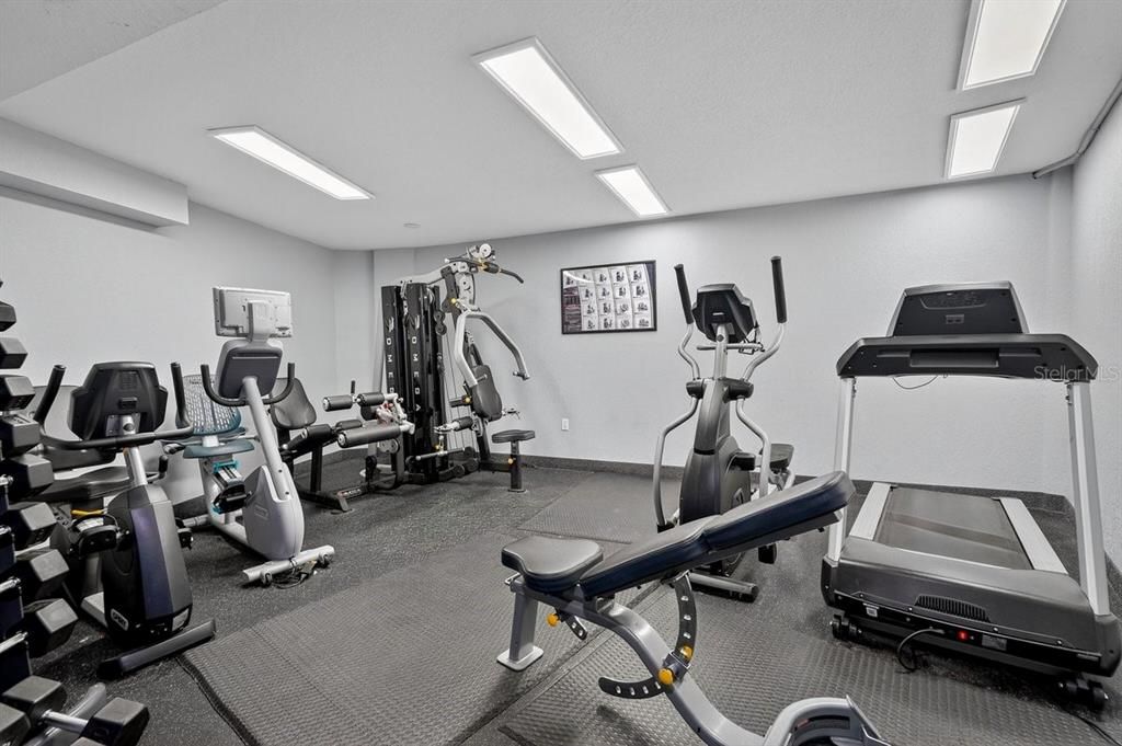 На продажу: $599,900 (2 спален, 2 ванн, 1275 Квадратных фут)