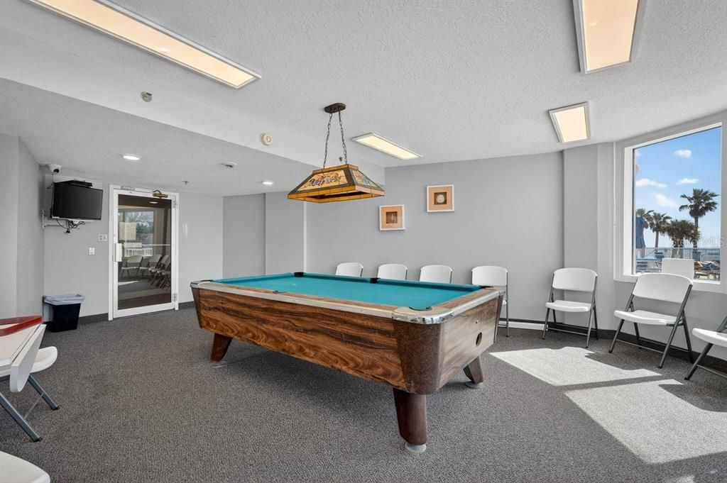 На продажу: $599,900 (2 спален, 2 ванн, 1275 Квадратных фут)