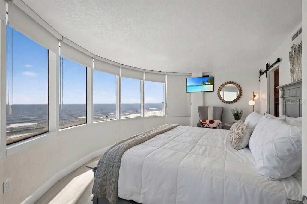 На продажу: $599,900 (2 спален, 2 ванн, 1275 Квадратных фут)