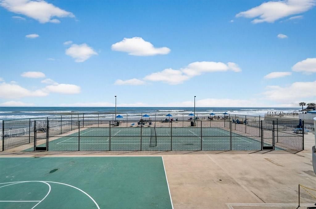 На продажу: $599,900 (2 спален, 2 ванн, 1275 Квадратных фут)