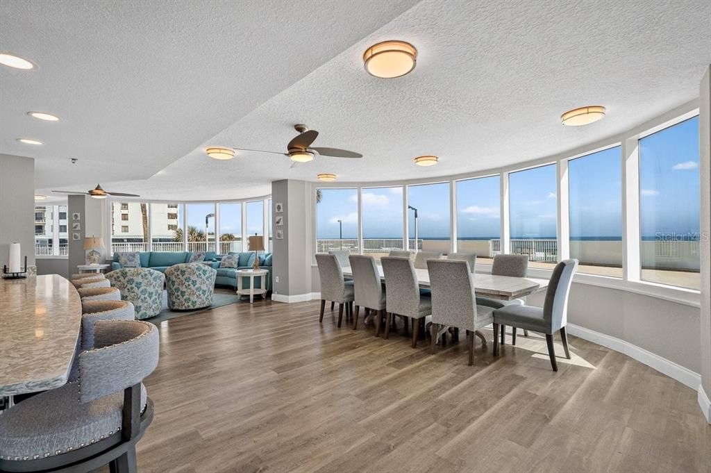 На продажу: $599,900 (2 спален, 2 ванн, 1275 Квадратных фут)