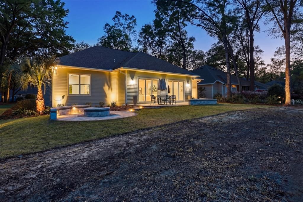 На продажу: $899,000 (4 спален, 3 ванн, 2670 Квадратных фут)