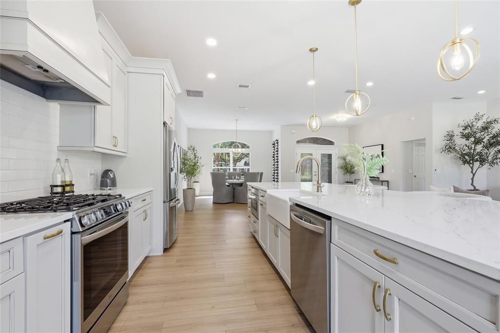 На продажу: $899,000 (4 спален, 3 ванн, 2670 Квадратных фут)