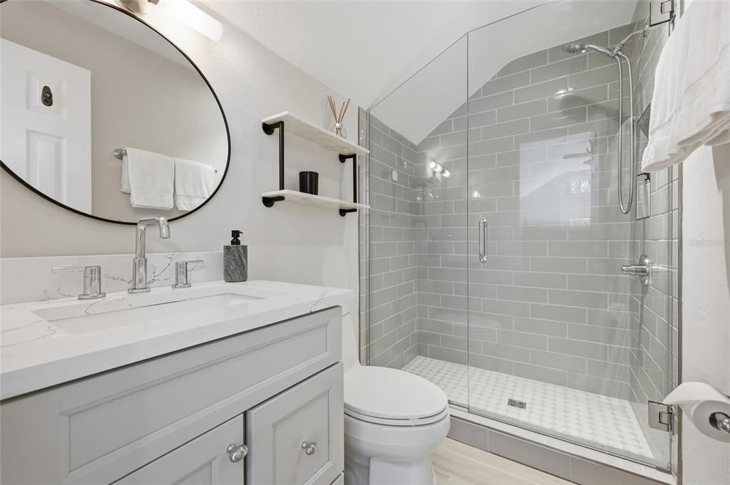 На продажу: $899,000 (4 спален, 3 ванн, 2670 Квадратных фут)