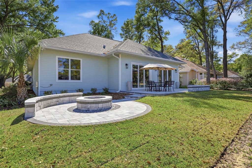 На продажу: $899,000 (4 спален, 3 ванн, 2670 Квадратных фут)