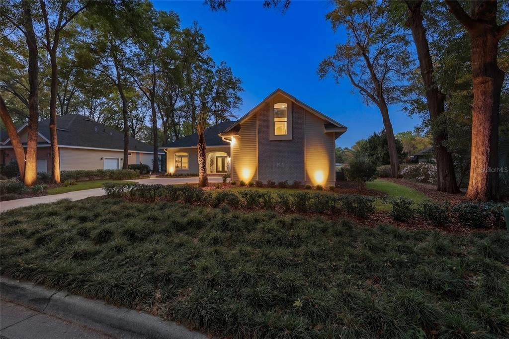 На продажу: $899,000 (4 спален, 3 ванн, 2670 Квадратных фут)