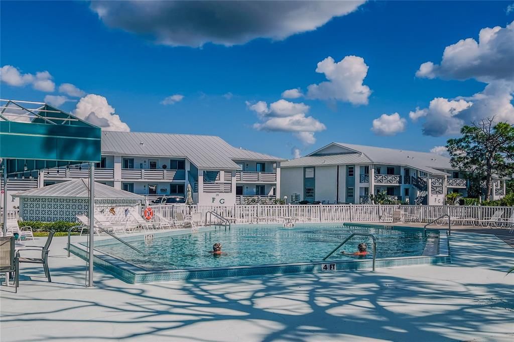 На продажу: $209,900 (2 спален, 2 ванн, 1549 Квадратных фут)