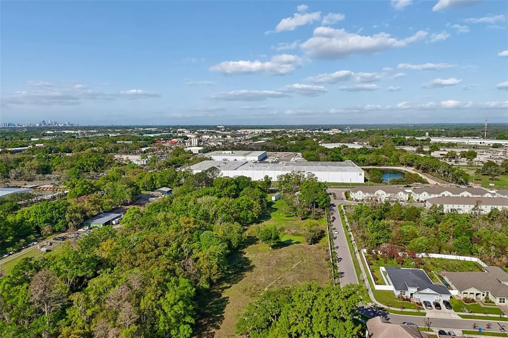 En Venta: $2,000,000 (4.95 acres)