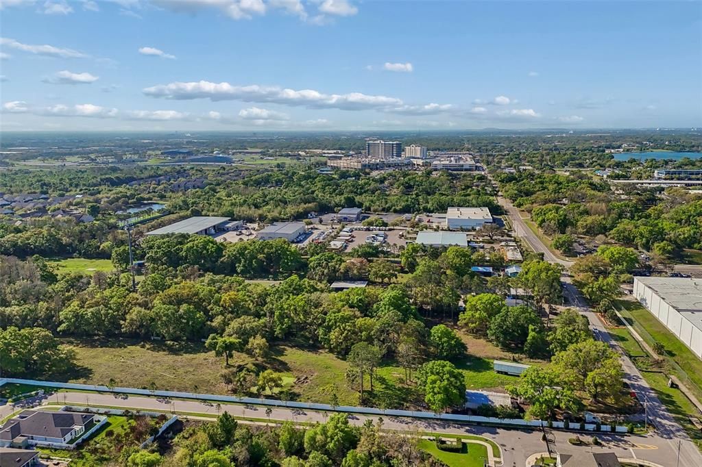 En Venta: $2,000,000 (4.95 acres)