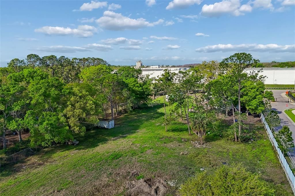 En Venta: $2,000,000 (4.95 acres)