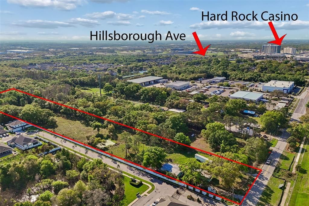 En Venta: $2,000,000 (4.95 acres)